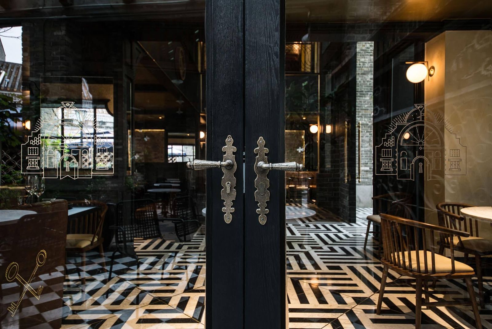 The Locksmith: locksmith doors